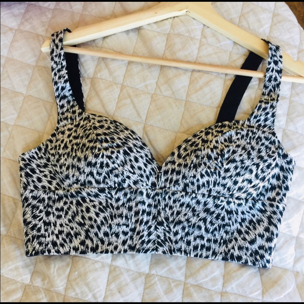 🎆4th of July Sale🎆🇺🇸🎆MK Structured Bodice Top